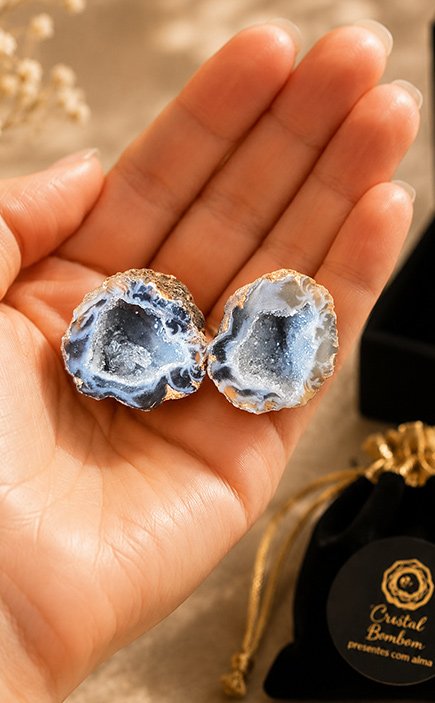 Cristal Bombom autêntico, com cristais formados pela natureza